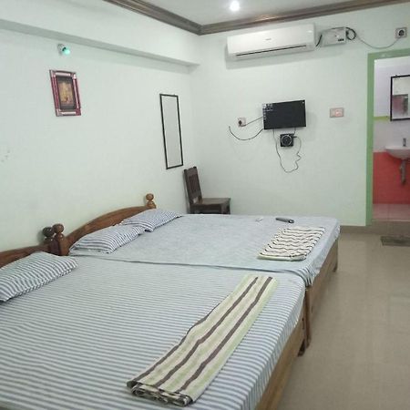 Sakthi Guest House & Residency, By Saraswathi Groups, Thirunallar, Karaikal Tirunallar Exterior photo
